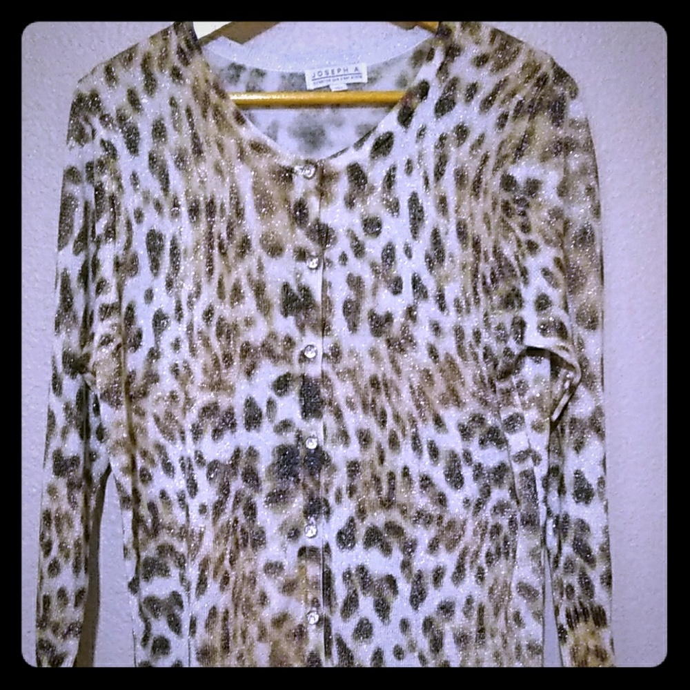 BEAUTIFUL WOMEN'S SWEATER